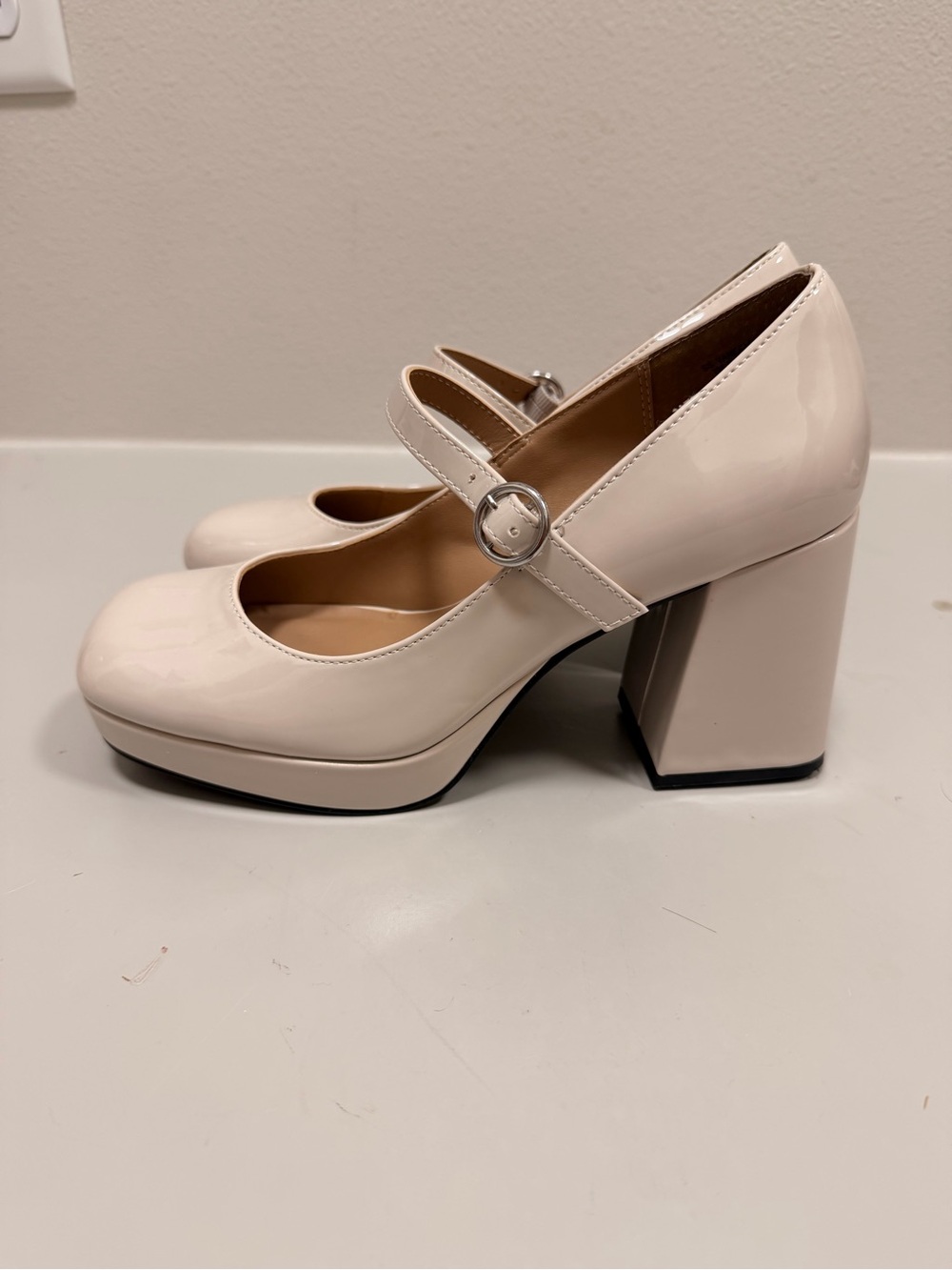 Patent Mary Jane Block Heels in Cream NWOB